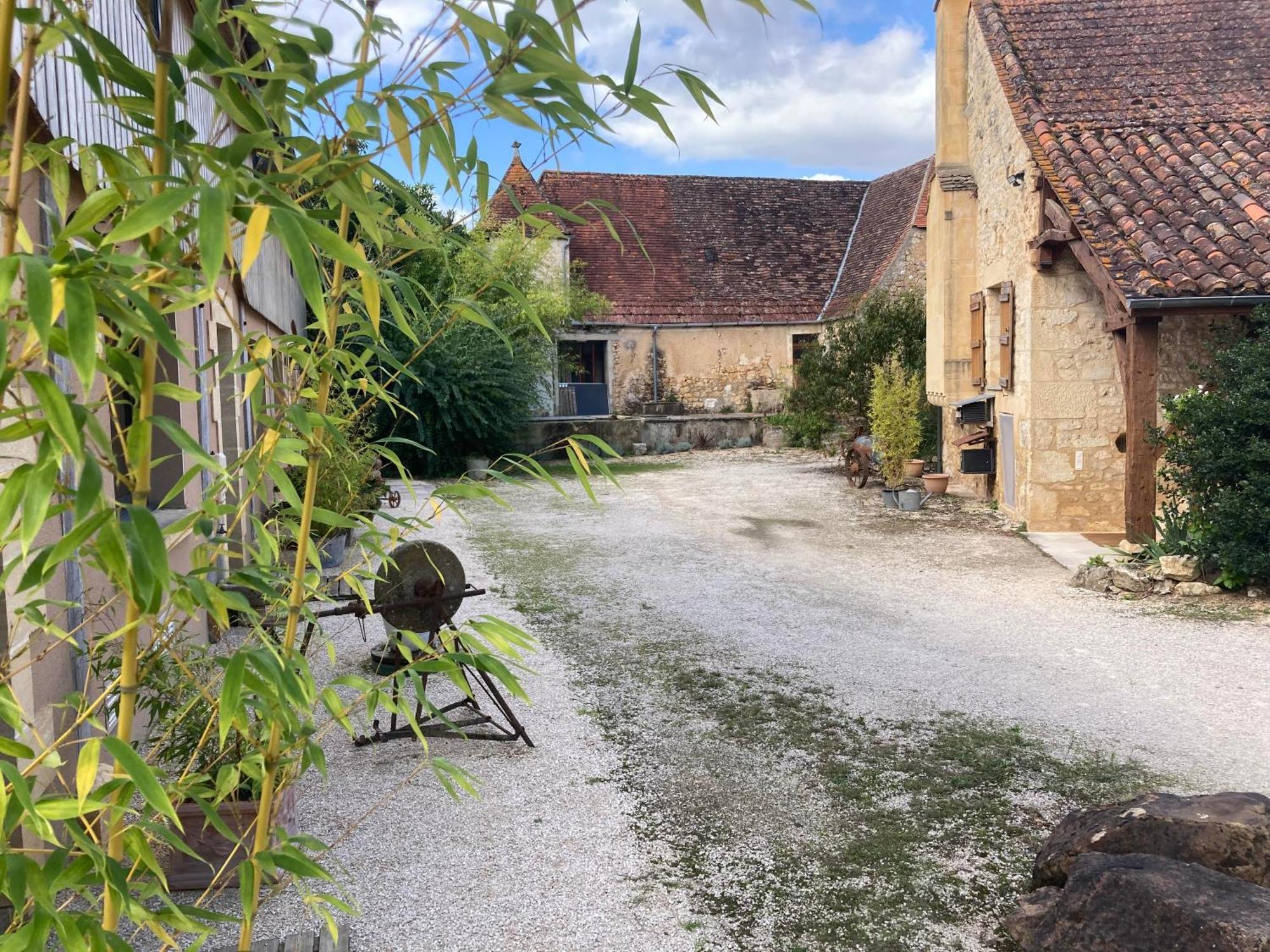 La Ferme De Maraval Bed and Breakfast Cénac-et-Saint-Julien Exteriör bild